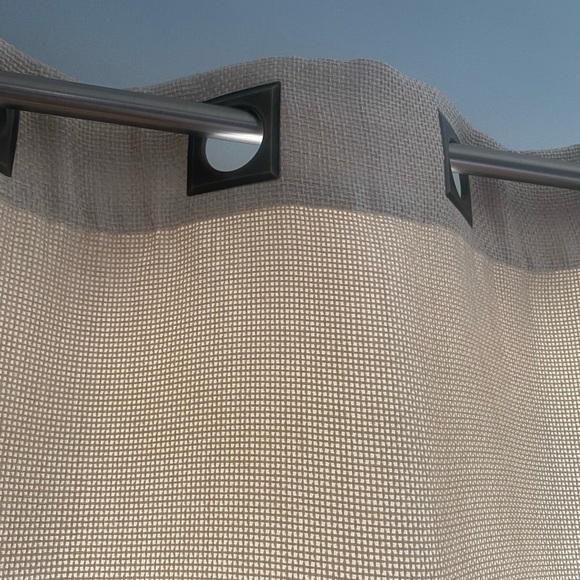 Curtains - Picture 3 of 8